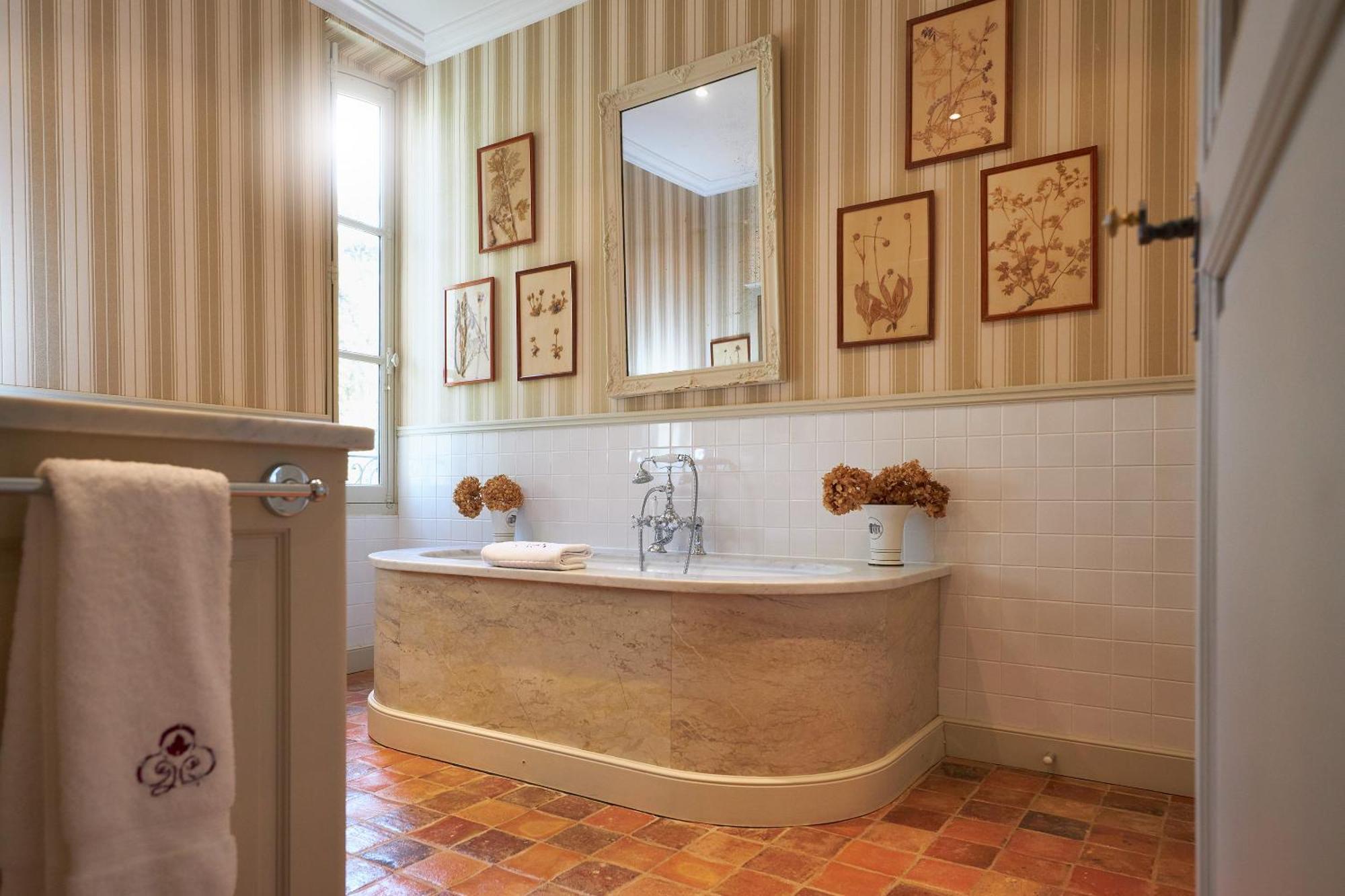 Chambre D'Hotes Chateau Gigognan Sorgues Exterior photo